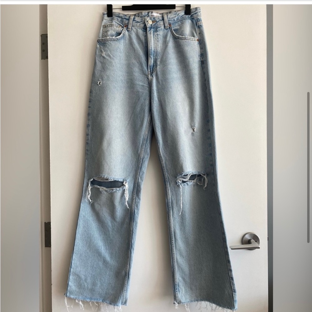 Zara Wide Leg Ripped Denim | 90s Full Length Raw Hem Denim in Light Blue Size 10